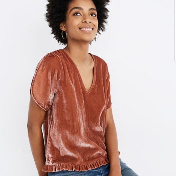 Madewell Tops - Madewell Tulip Sleeve Tuffle Hem Velvet Top